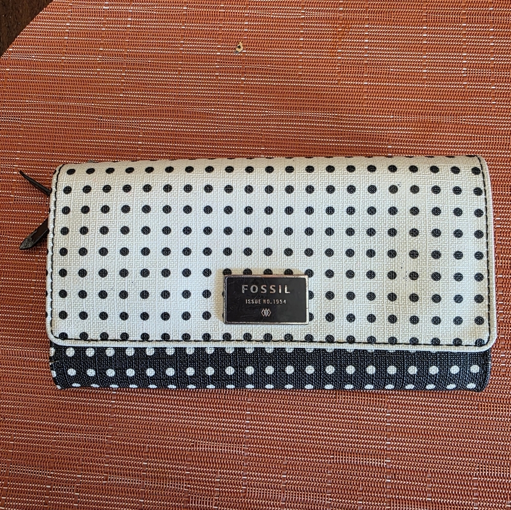 Fossil Black and White Polka Dot Wallet